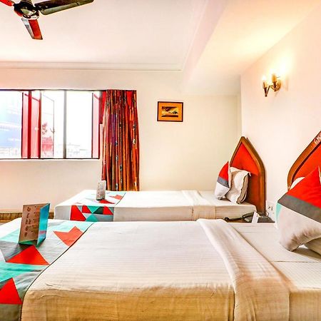 Camac Plaza Hotel Calcutta Eksteriør billede