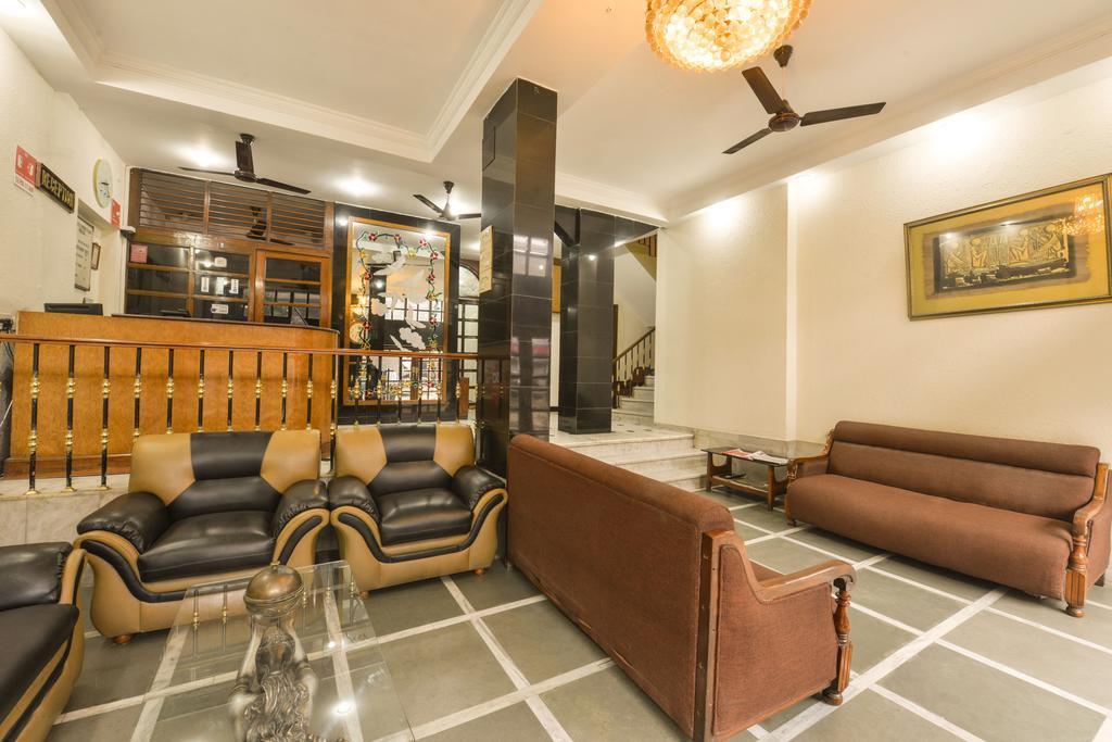 Camac Plaza Hotel Calcutta Eksteriør billede