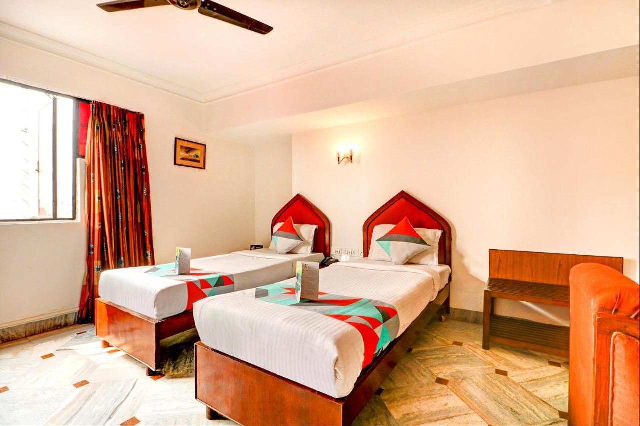 Camac Plaza Hotel Calcutta Eksteriør billede