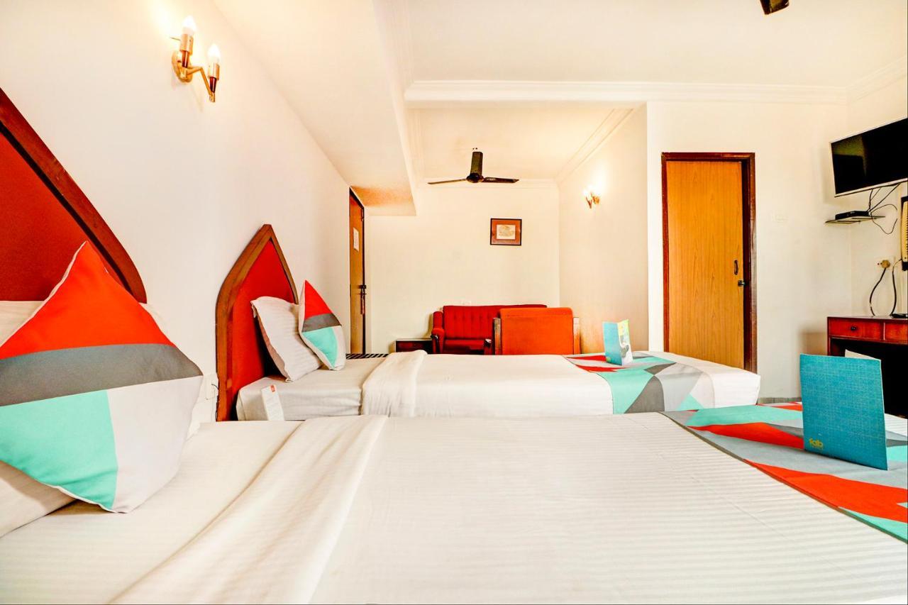 Camac Plaza Hotel Calcutta Eksteriør billede