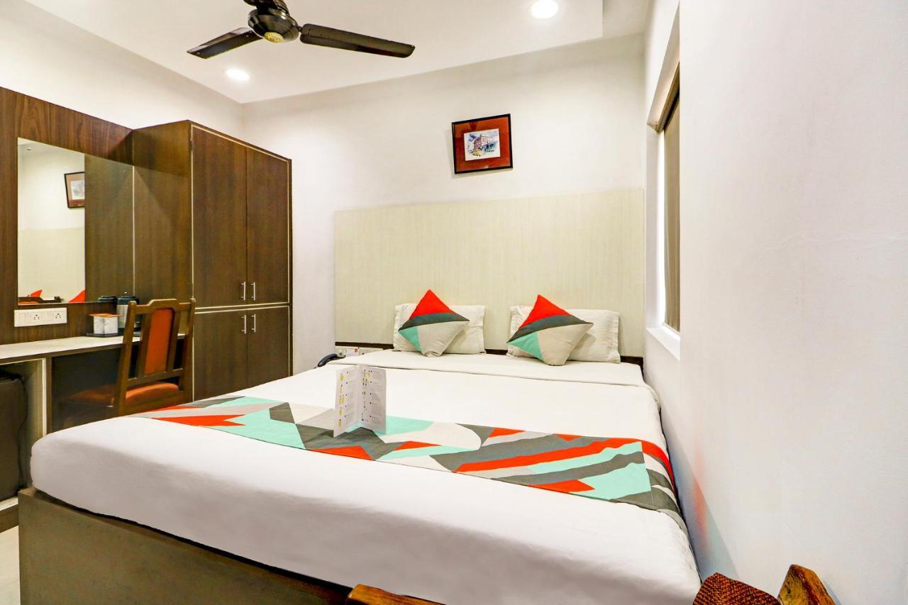 Camac Plaza Hotel Calcutta Eksteriør billede