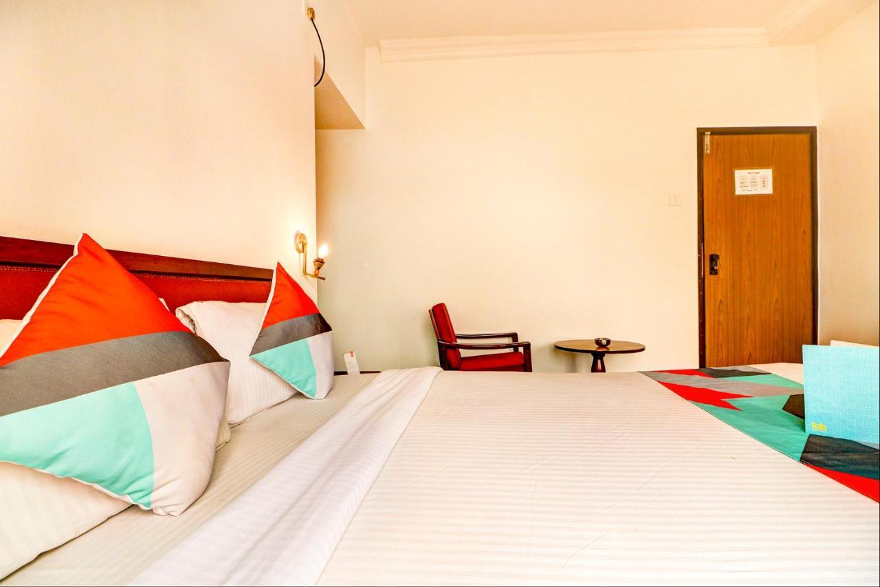 Camac Plaza Hotel Calcutta Eksteriør billede