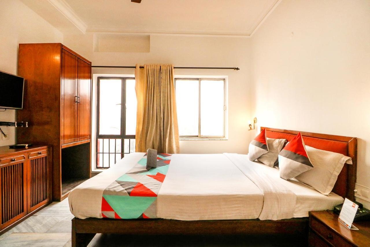 Camac Plaza Hotel Calcutta Eksteriør billede